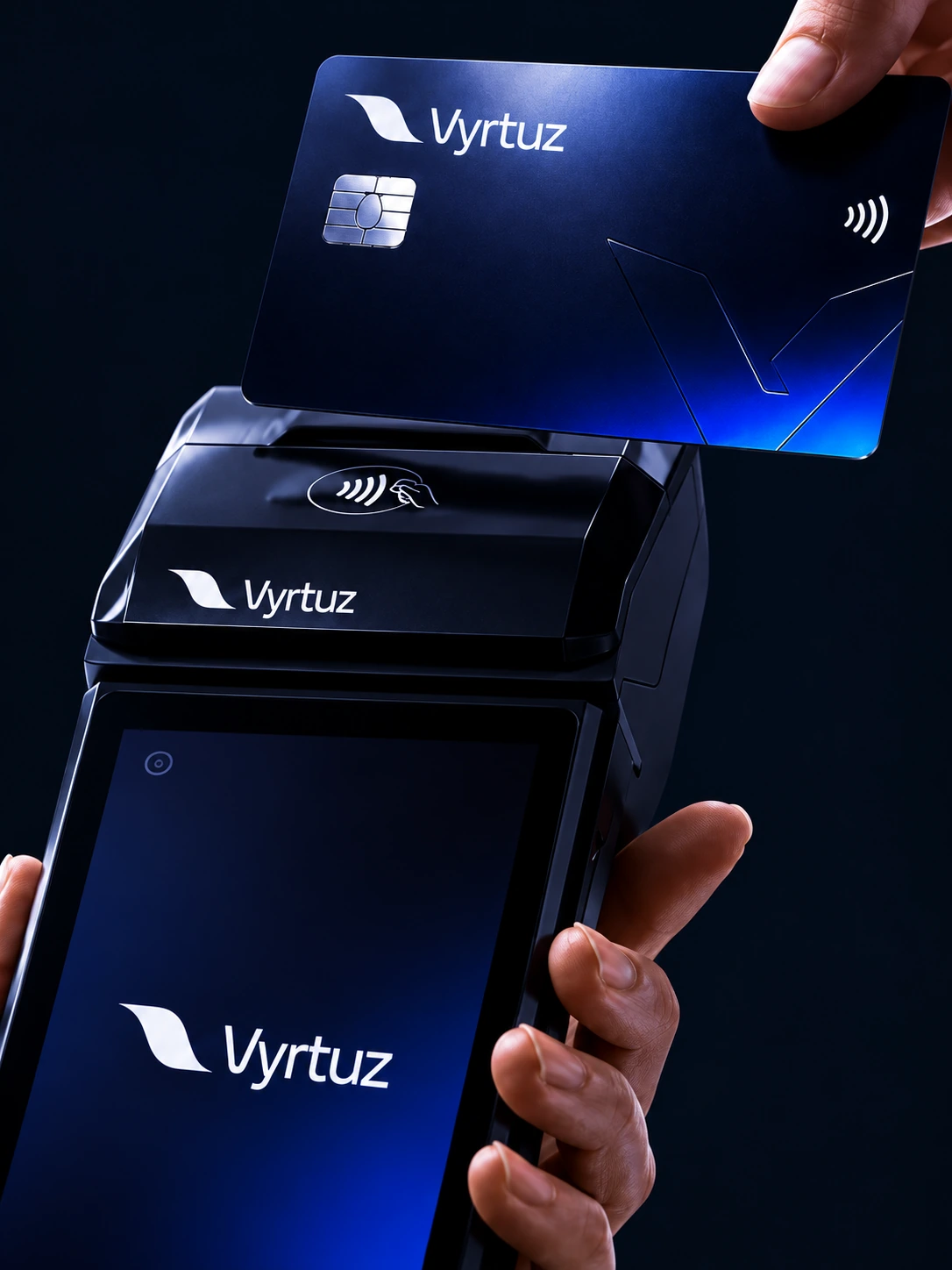 Maquininha Vyrtuz recebendo um pagamento por aproximação